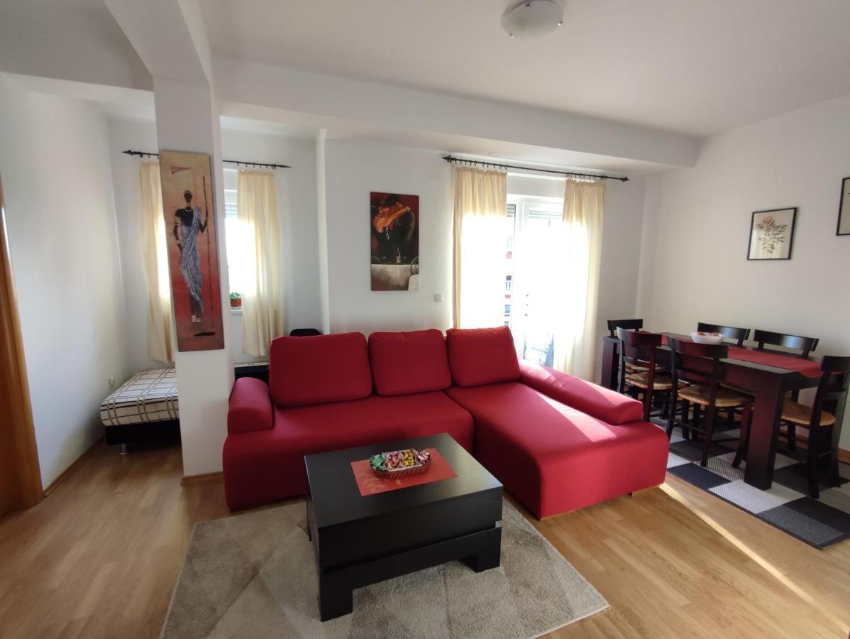 Апартаменты Apartman Ana Градишка Экстерьер фото