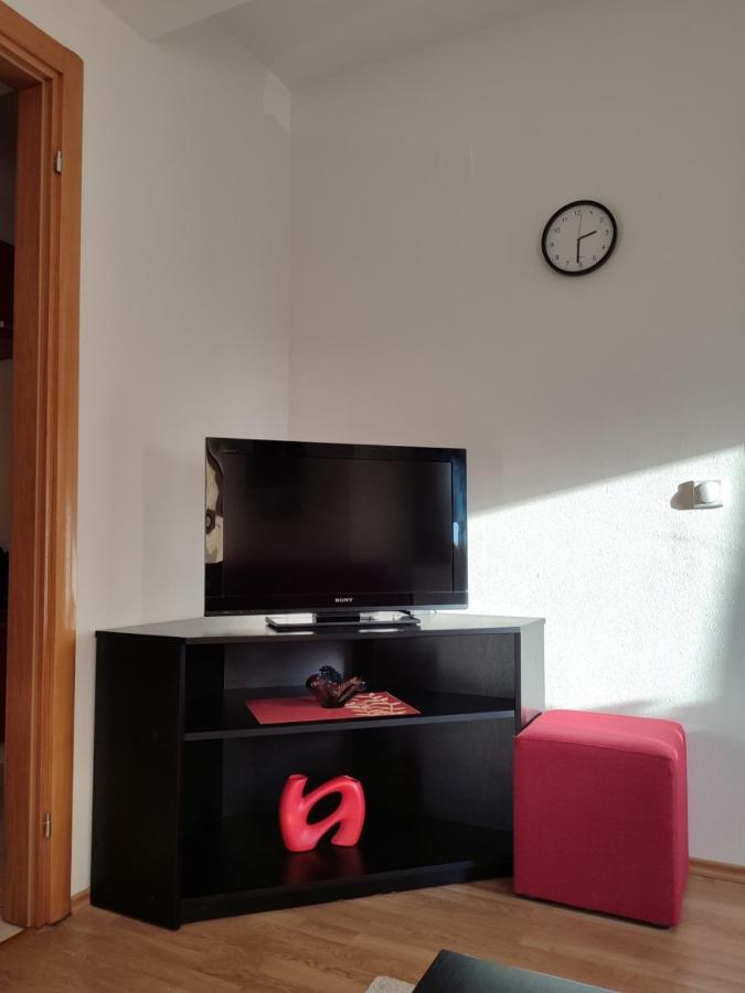 Апартаменты Apartman Ana Градишка Экстерьер фото