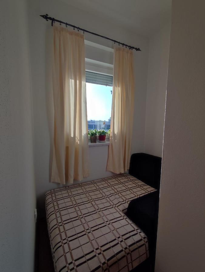 Апартаменты Apartman Ana Градишка Экстерьер фото