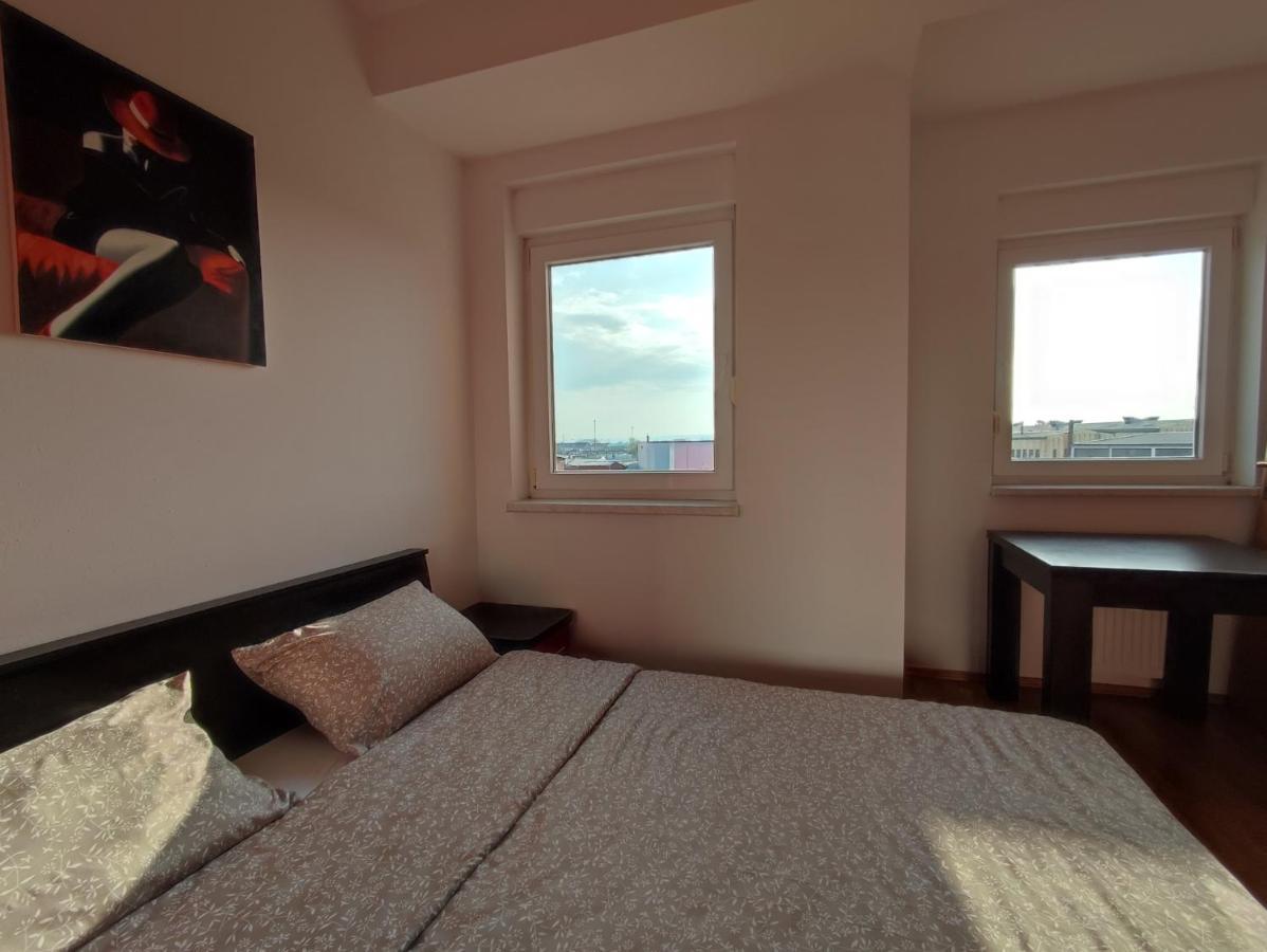 Апартаменты Apartman Ana Градишка Экстерьер фото